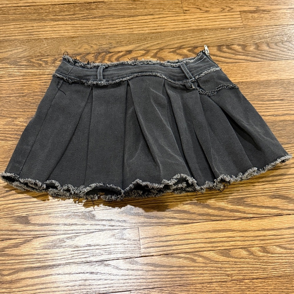 Tractr Black Frayed Hem Mini Skirt Size 8